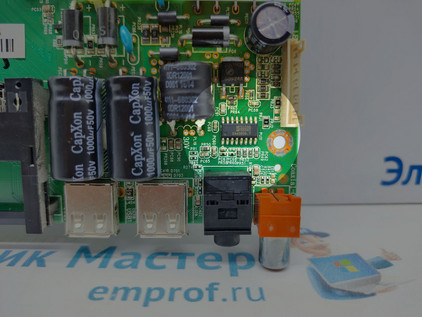 MSD3463-T8C1 внешний вид области доработки платы телевизора 43PFT4001